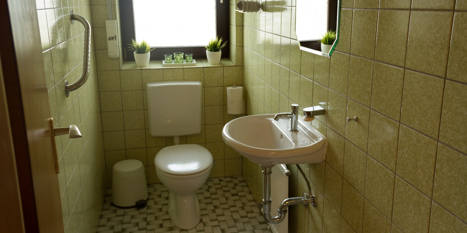 WC Ferienwohnung Apartment Muggensturm